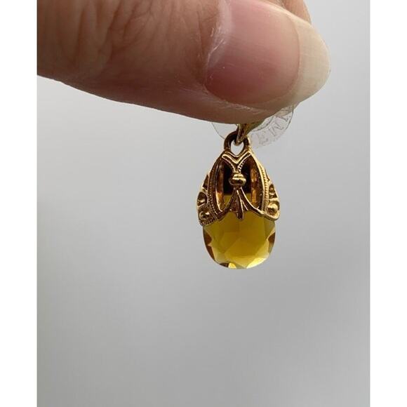 Premier Designs Gold Tone And Faux Faceted Amber Dangle Pierced Earrings - Picture 3 of 4